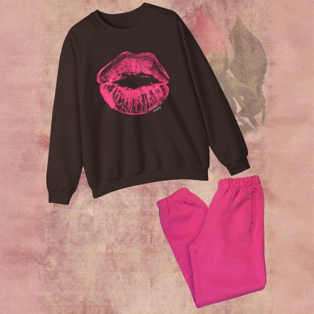 Kiss Graphic Sweatshirt in Chocolate Brown (Adult/Tweens)